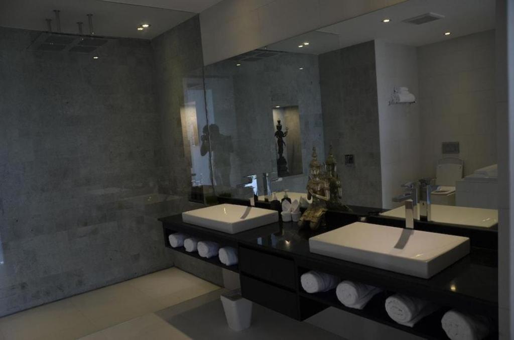 Sansuri Resort Surin Beach  Extérieur photo
